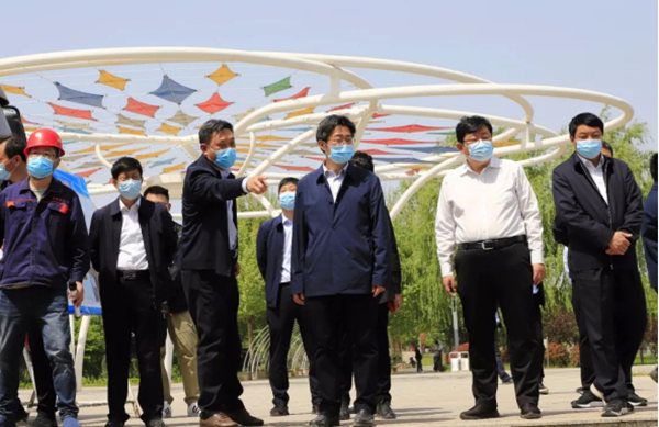 焦作市委副书记李亦博观摩调研演风公司智能型大流量排水器人演练